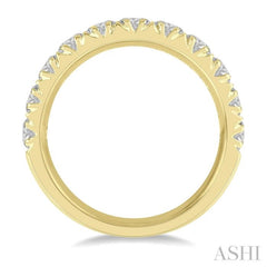 2 Ctw 11 Stone Round Cut Diamond Wedding Band in 14K Yellow Gold 2 Ctw 11 Stone Round Cut Diamond Wedding Band in 14K Yellow Gold