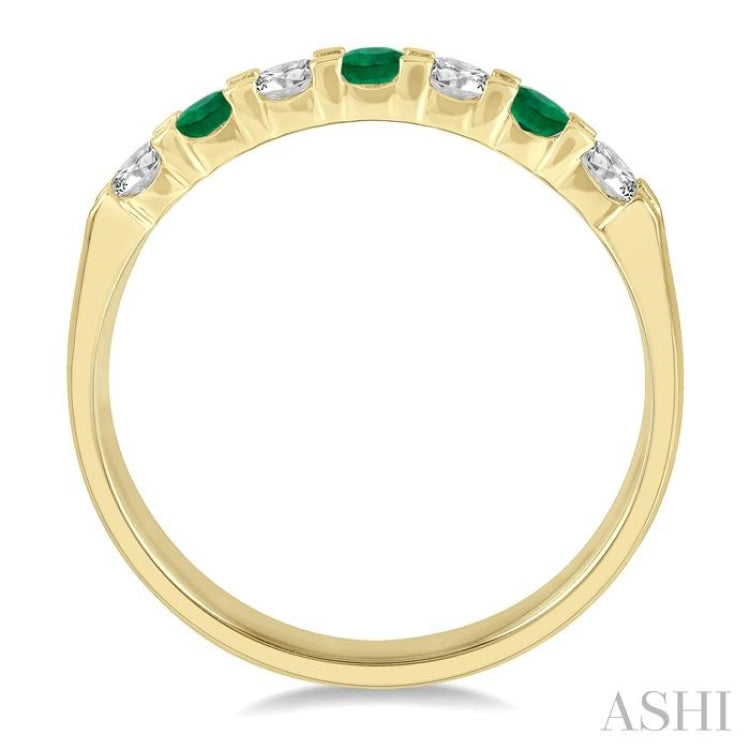 2.6 MM Emerald and 1/4 Ctw Round Cut Diamond Precious Wedding Band in 14K Yellow Gold 2.6 MM Emerald and 1/4 Ctw Round Cut Diamond Precious Wedding Band in 14K Yellow Gold