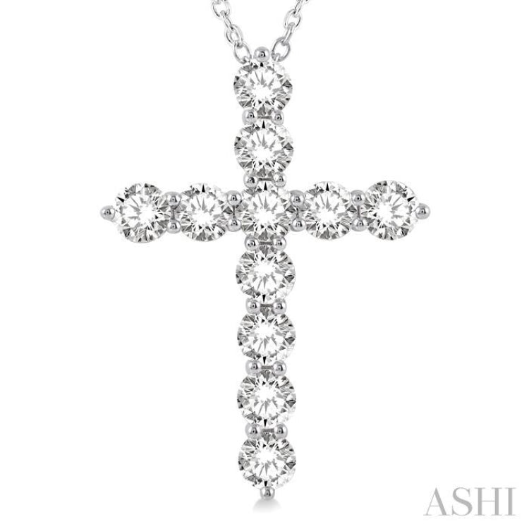 4 Ctw Round Cut Diamond Cross Pendant in 14K White Gold with Chain 4 Ctw Round Cut Diamond Cross Pendant in 14K White Gold with Chain