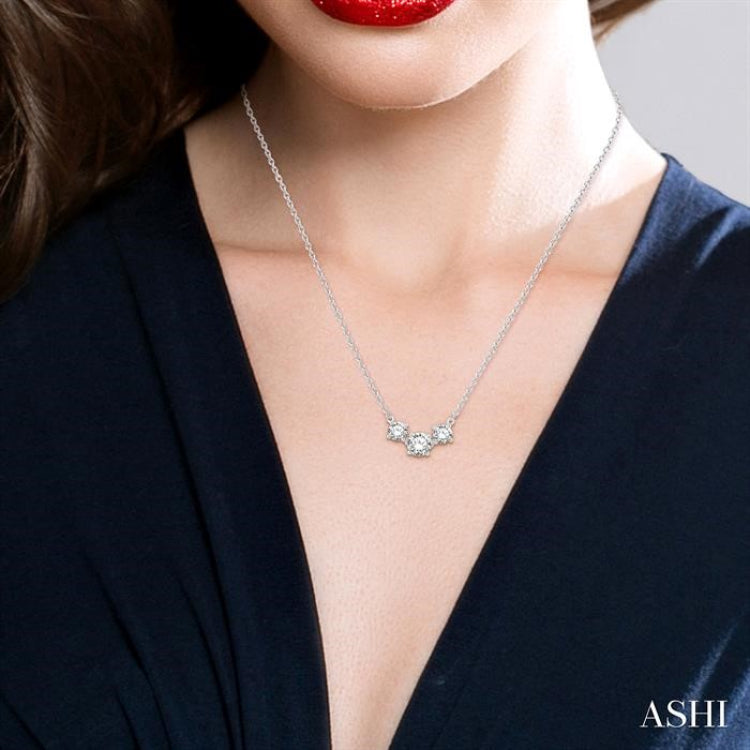 1 Ctw Three Stone Round Cut Diamond Necklace in 14K White Gold 1 Ctw Three Stone Round Cut Diamond Necklace in 14K White Gold