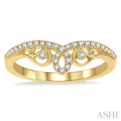 1/6 ctw Chevron Loop Lattice Round Cut Diamond Wedding Band in 14K Yellow Gold 1/6 ctw Chevron Loop Lattice Round Cut Diamond Wedding Band in 14K Yellow Gold