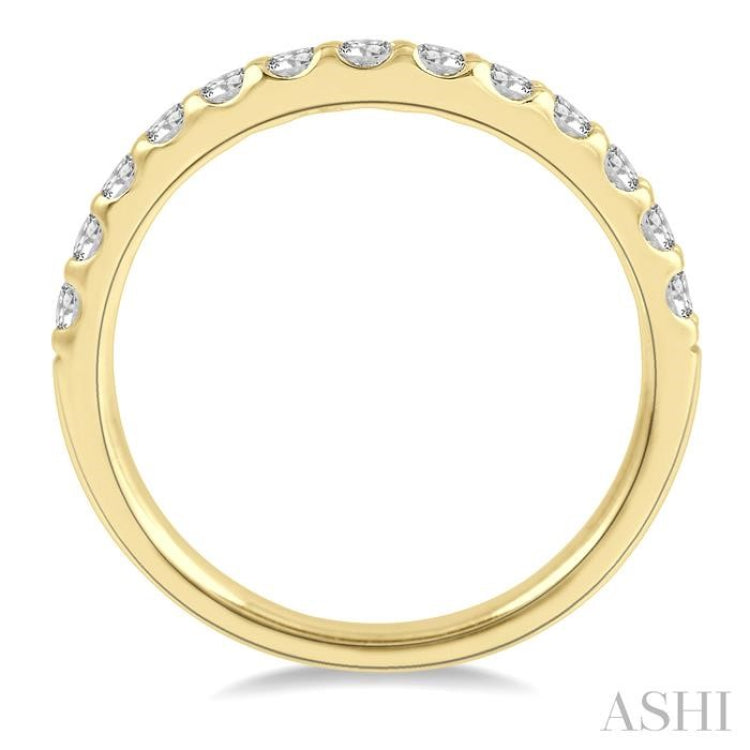 1/2 ctw Arched Center Round Cut Diamond Wedding Band in 14K Yellow Gold 1/2 ctw Arched Center Round Cut Diamond Wedding Band in 14K Yellow Gold