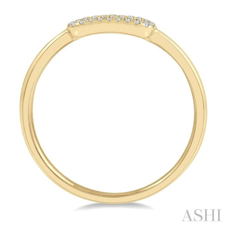 1/20 ctw Paperclip Link Round Cut Diamond Fashion Ring in 10K Yellow Gold 1/20 ctw Paperclip Link Round Cut Diamond Fashion Ring in 10K Yellow Gold