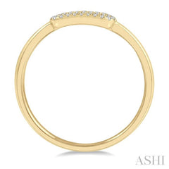 1/20 ctw Paperclip Link Round Cut Diamond Fashion Ring in 10K Yellow Gold 1/20 ctw Paperclip Link Round Cut Diamond Fashion Ring in 10K Yellow Gold