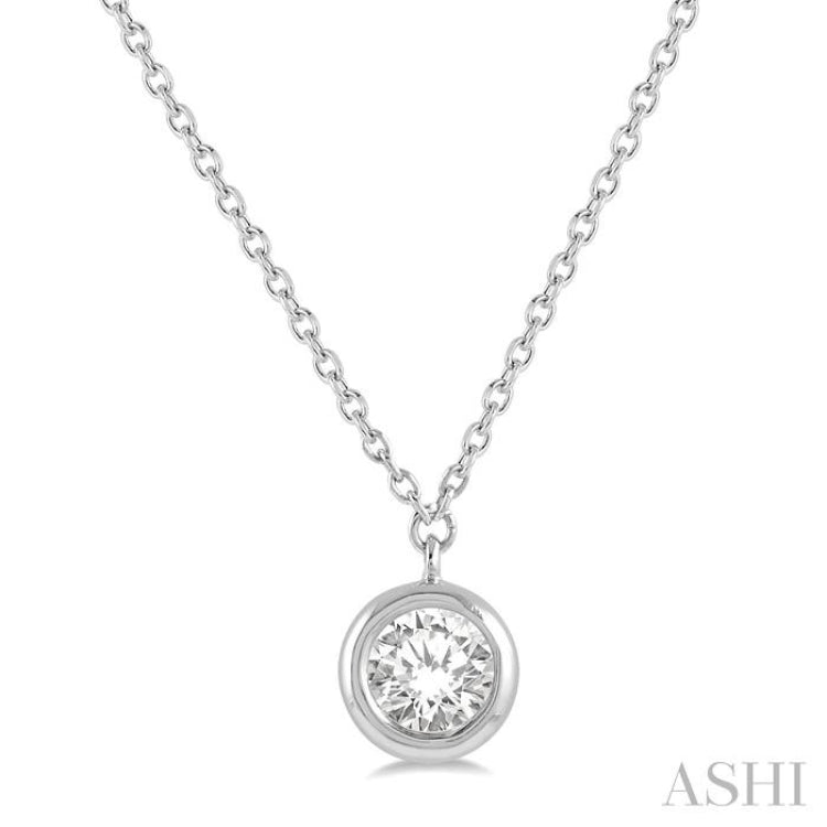 1/3 Ctw Round Cut Diamond Pendant With Chain in 14K White Gold 1/3 Ctw Round Cut Diamond Pendant With Chain in 14K White Gold