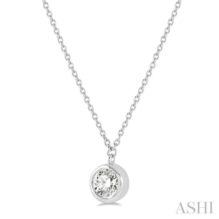 1/3 Ctw Round Cut Diamond Pendant With Chain in 14K White Gold 1/3 Ctw Round Cut Diamond Pendant With Chain in 14K White Gold