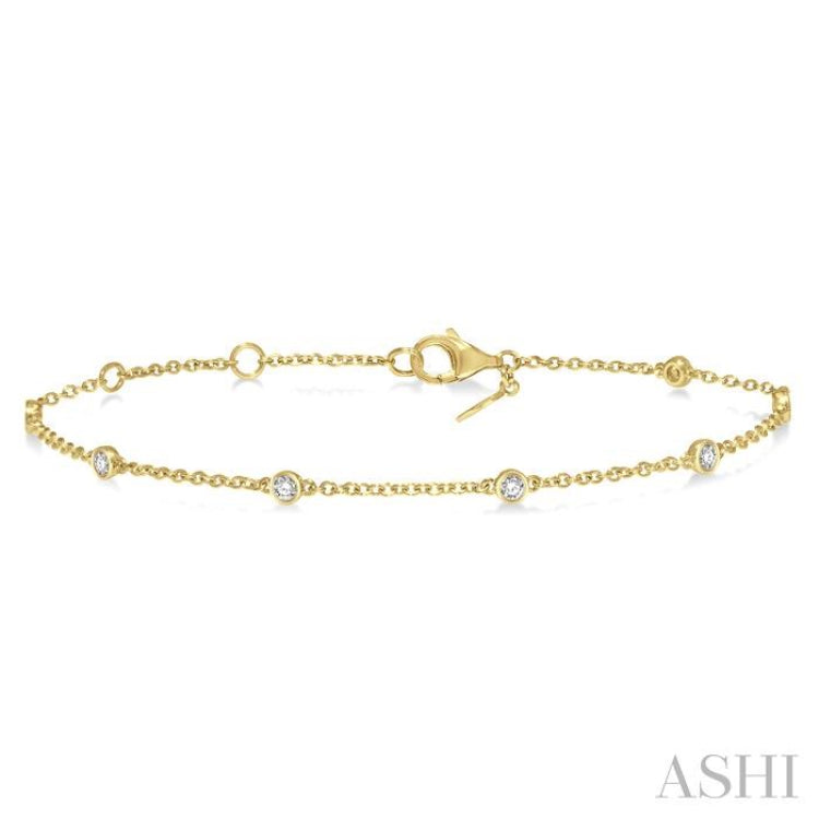 1/4 Ctw Circular Mount Round Cut Diamond Station Bracelet in 14K Yellow Gold 1/4 Ctw Circular Mount Round Cut Diamond Station Bracelet in 14K Yellow Gold