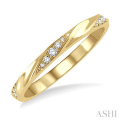 1/10 ctw Pod Shape Grooves Round Cut Diamond Stackable Band in 14K Yellow Gold 1/10 ctw Pod Shape Grooves Round Cut Diamond Stackable Band in 14K Yellow Gold