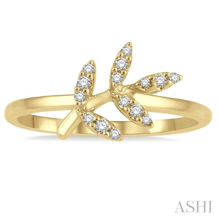 1/10 Ctw Leaf Motif Round Cut Diamond Petite Fashion Ring in 10K Yellow Gold 1/10 Ctw Leaf Motif Round Cut Diamond Petite Fashion Ring in 10K Yellow Gold