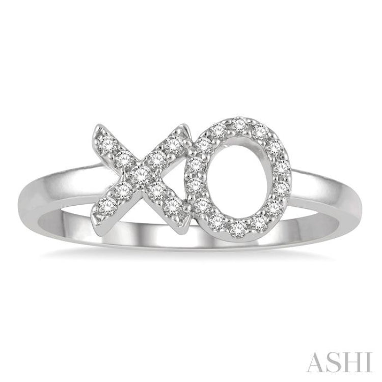 1/6 Ctw 'XO' Hugs and Kisses Round Cut Diamond Petite Fashion Ring in 10K White Gold 1/6 Ctw 'XO' Hugs and Kisses Round Cut Diamond Petite Fashion Ring in 10K White Gold