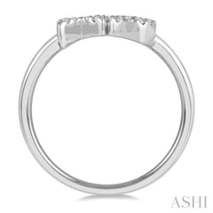 1/6 Ctw 'XO' Hugs and Kisses Round Cut Diamond Petite Fashion Ring in 10K White Gold 1/6 Ctw 'XO' Hugs and Kisses Round Cut Diamond Petite Fashion Ring in 10K White Gold