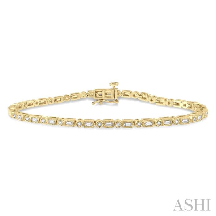 1 Ctw Baguette and Round Cut Diamond Bracelet in 14K Yellow Gold 1 Ctw Baguette and Round Cut Diamond Bracelet in 14K Yellow Gold