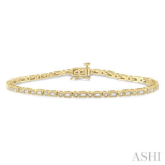 1 Ctw Baguette and Round Cut Diamond Bracelet in 14K Yellow Gold 1 Ctw Baguette and Round Cut Diamond Bracelet in 14K Yellow Gold