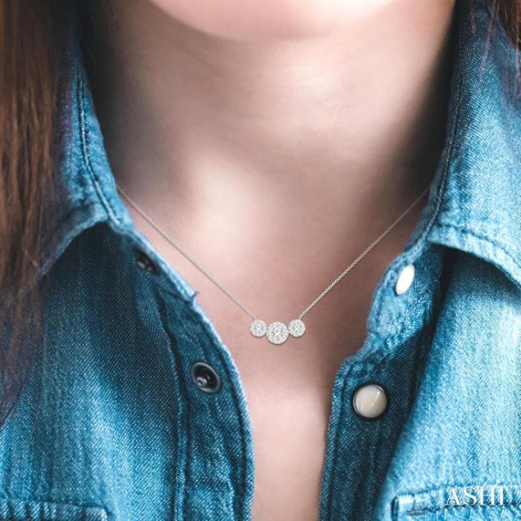 1 Ctw 3-Stone Lovebright Round Cut Diamond Necklace in 14K White Gold 1 Ctw 3-Stone Lovebright Round Cut Diamond Necklace in 14K White Gold
