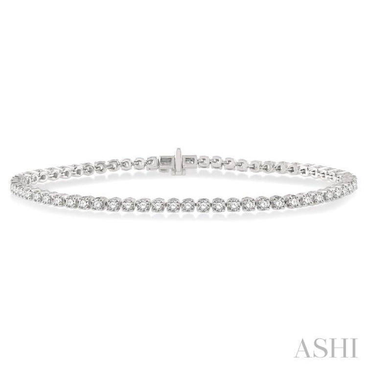 3 Ctw Round Cut Diamond Tennis Bracelet in 14K White Gold 3 Ctw Round Cut Diamond Tennis Bracelet in 14K White Gold