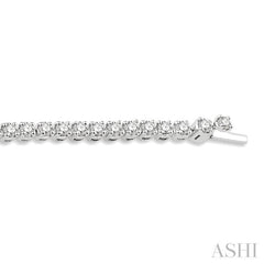 3 Ctw Round Cut Diamond Tennis Bracelet in 14K White Gold 3 Ctw Round Cut Diamond Tennis Bracelet in 14K White Gold