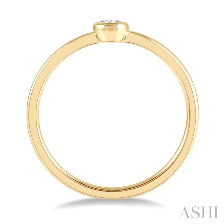 1/10 Ctw Bezel Set Round Cut Diamond Petite Fashion Ring in 10K Yellow Gold 1/10 Ctw Bezel Set Round Cut Diamond Petite Fashion Ring in 10K Yellow Gold