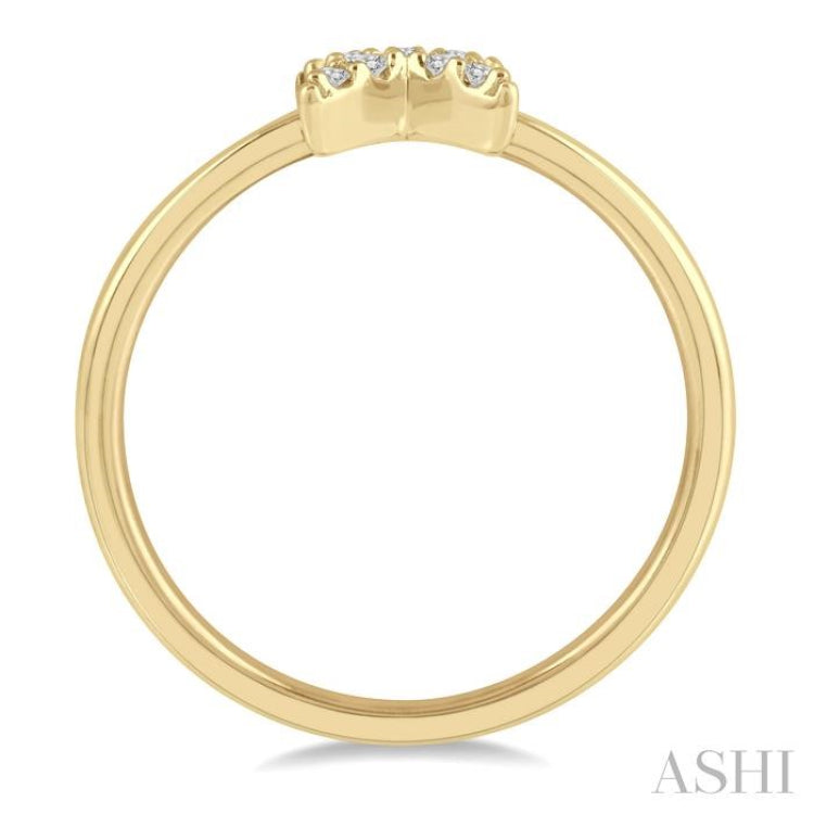 1/10 Ctw Floral Round Cut Diamond Petite Fashion Ring in 10K Yellow Gold 1/10 Ctw Floral Round Cut Diamond Petite Fashion Ring in 10K Yellow Gold