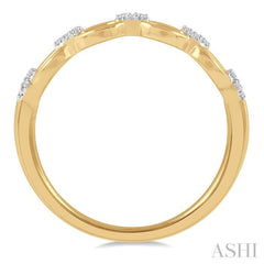 1/10 Ctw Round Cut Diamond Stackable Oval Shape Link Fashion Band in 14K Yellow Gold 1/10 Ctw Round Cut Diamond Stackable Oval Shape Link Fashion Band in 14K Yellow Gold