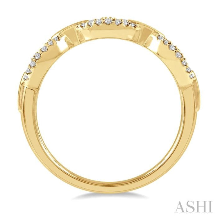 1/5 Ctw Mariner Link Round Cut Diamond Band in 14K Yellow Gold 1/5 Ctw Mariner Link Round Cut Diamond Band in 14K Yellow Gold