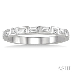 1/3 Ctw Zigzag Filled Baguette and Princess Cut Diamond Wedding Band in 14K White Gold 1/3 Ctw Zigzag Filled Baguette and Princess Cut Diamond Wedding Band in 14K White Gold