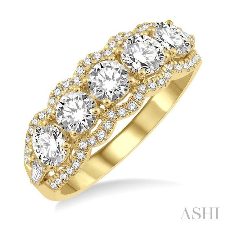 1 1/2 Ctw Baguette and Round Cut Diamond Fashion Ring in 14K Yellow Gold 1 1/2 Ctw Baguette and Round Cut Diamond Fashion Ring in 14K Yellow Gold