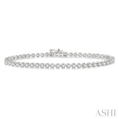 2 Ctw Tri-Prong Round Cut Diamond Tennis Bracelet in 14K White Gold 2 Ctw Tri-Prong Round Cut Diamond Tennis Bracelet in 14K White Gold