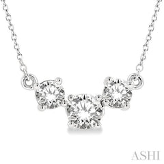 1 1/4 Ctw Three Stone Round Cut Diamond Necklace in 14K White Gold 1 1/4 Ctw Three Stone Round Cut Diamond Necklace in 14K White Gold