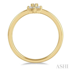 1/8 Ctw Floral Round Cut Diamond Petite Fashion Ring in 14K Yellow Gold 1/8 Ctw Floral Round Cut Diamond Petite Fashion Ring in 14K Yellow Gold