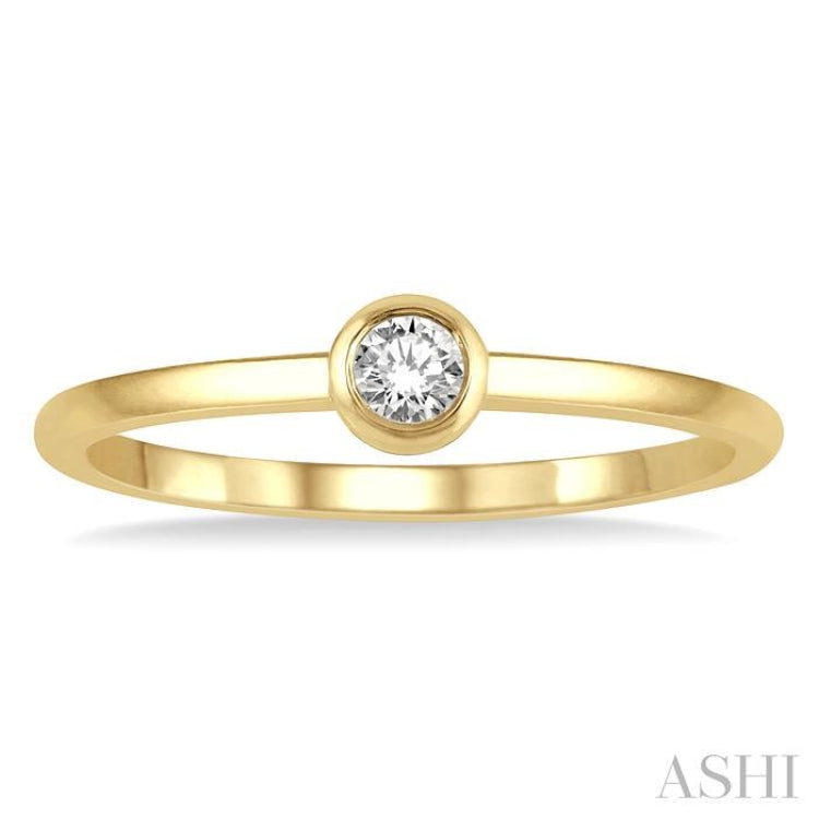 1/10 Ctw Bezel Set Round Cut Diamond Petite Fashion Ring in 14K Yellow Gold 1/10 Ctw Bezel Set Round Cut Diamond Petite Fashion Ring in 14K Yellow Gold