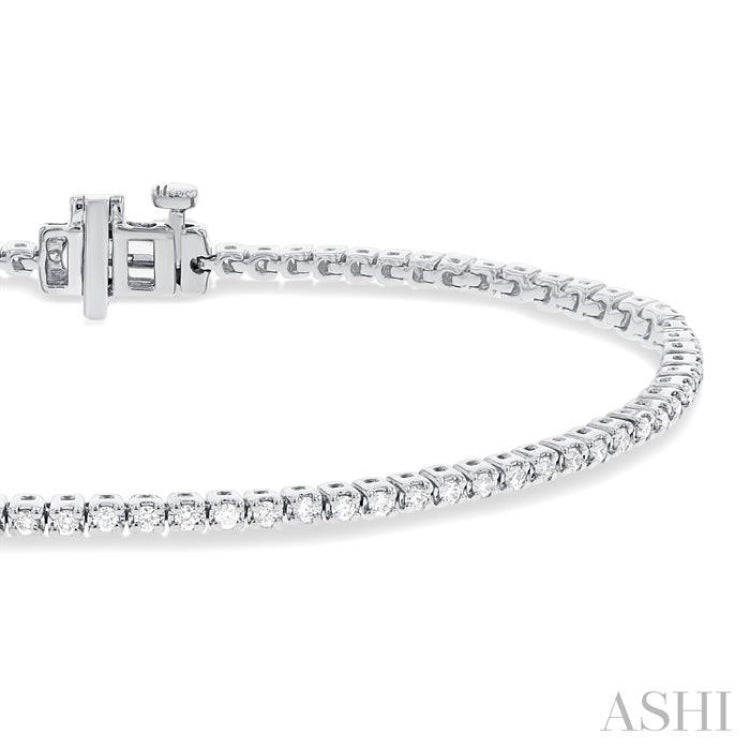 1 Ctw Round Cut Diamond Tennis Bracelet in 14K White Gold 1 Ctw Round Cut Diamond Tennis Bracelet in 14K White Gold