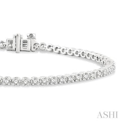 2 Ctw Round Cut Diamond Tennis Bracelet in 14K White Gold 2 Ctw Round Cut Diamond Tennis Bracelet in 14K White Gold
