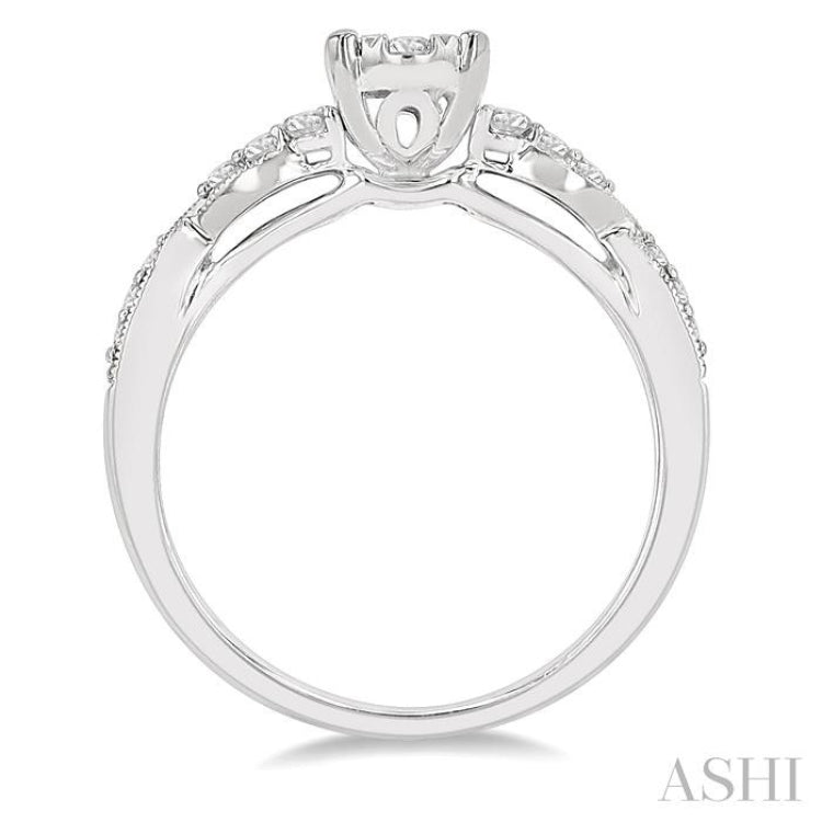 1/2 Ctw Oval Shape Center Criss-Cross Carved Shank Lovebright Round Cut Diamond Engagement Ring in 14K White Gold 1/2 Ctw Oval Shape Center Criss-Cross Carved Shank Lovebright Round Cut Diamond Engagement Ring in 14K White Gold