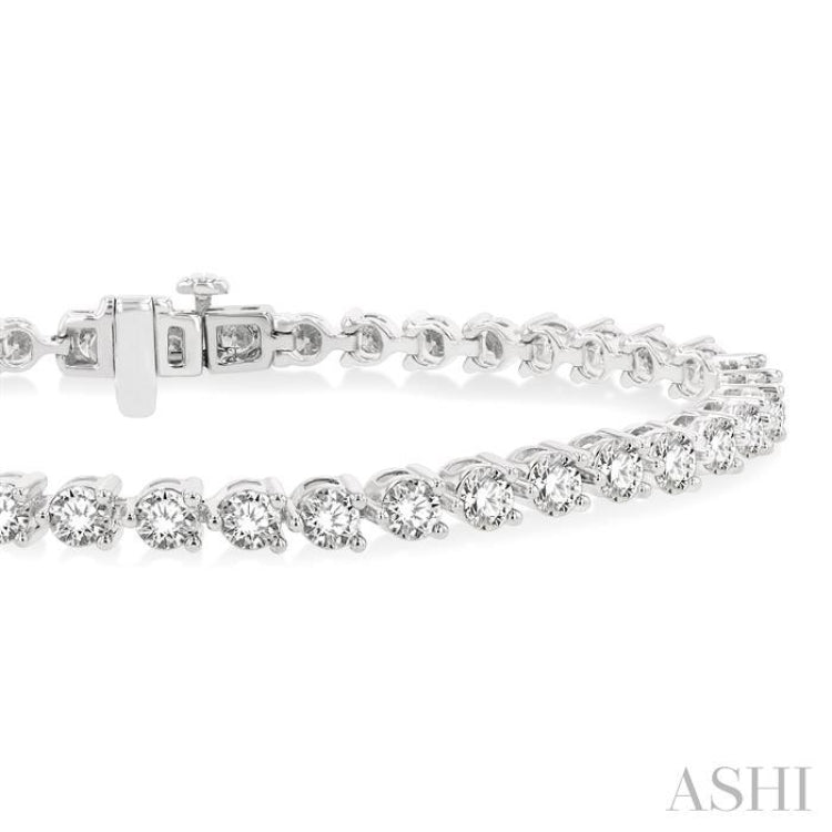 5 Ctw Round Cut Diamond 3-Prong Tennis Bracelet in 14K White Gold 5 Ctw Round Cut Diamond 3-Prong Tennis Bracelet in 14K White Gold