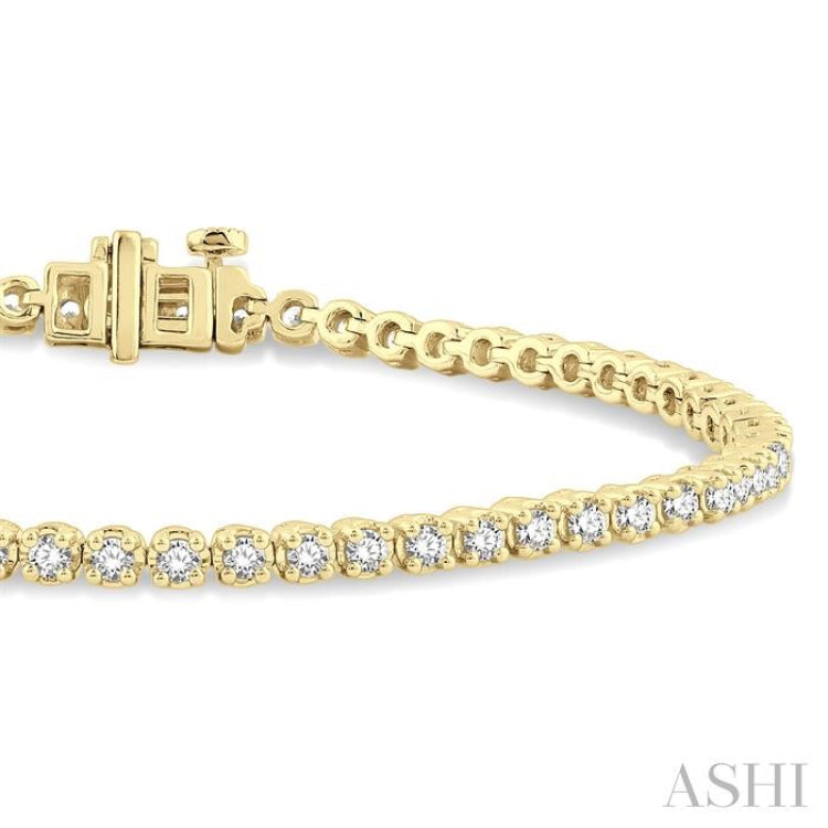 2 Ctw Round Cut Diamond Tennis Bracelet in 14K Yellow Gold 2 Ctw Round Cut Diamond Tennis Bracelet in 14K Yellow Gold