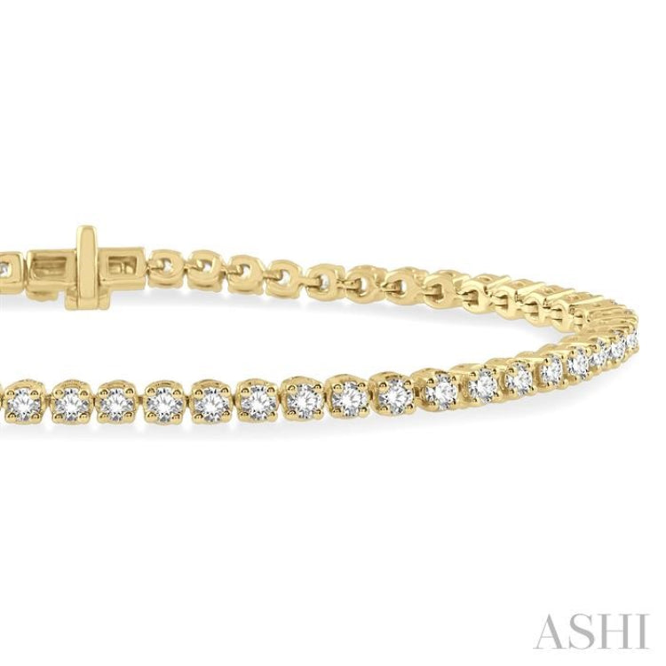 3 Ctw Round Cut Diamond Tennis Bracelet in 14K Yellow Gold 3 Ctw Round Cut Diamond Tennis Bracelet in 14K Yellow Gold