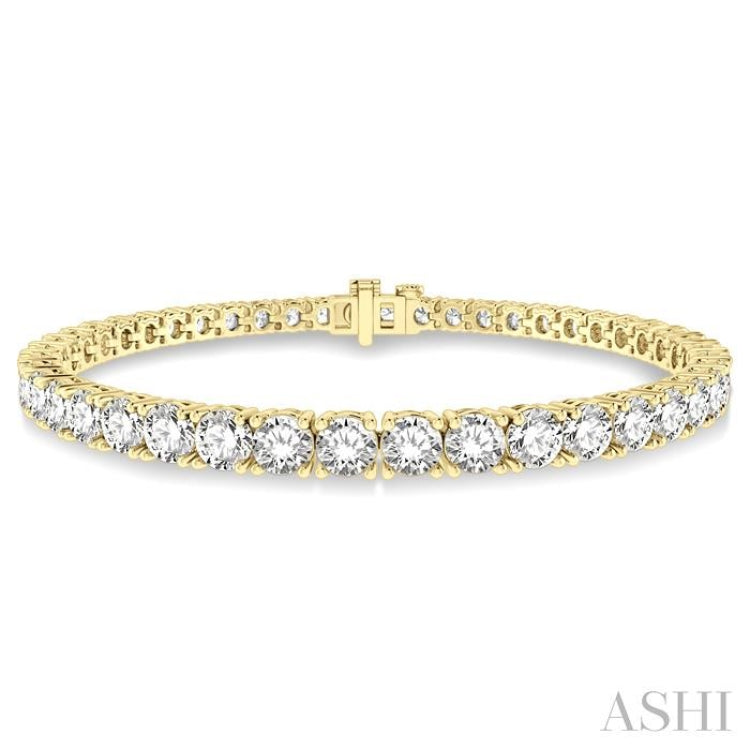 8 Ctw Round Cut Diamond Tennis Bracelet in 14K Yellow Gold 8 Ctw Round Cut Diamond Tennis Bracelet in 14K Yellow Gold