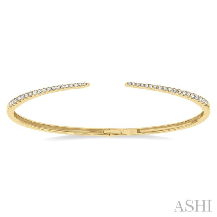 1/2 ctw Round Cut Diamond Claw Cuff Bangle in 14K Yellow Gold 1/2 ctw Round Cut Diamond Claw Cuff Bangle in 14K Yellow Gold