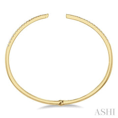 1/2 ctw Round Cut Diamond Claw Cuff Bangle in 14K Yellow Gold 1/2 ctw Round Cut Diamond Claw Cuff Bangle in 14K Yellow Gold