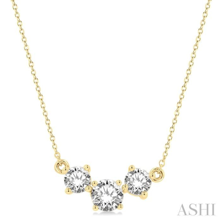 1 1/2 Ctw Three Stone Round Cut Diamond Necklace in 14K Yellow Gold 1 1/2 Ctw Three Stone Round Cut Diamond Necklace in 14K Yellow Gold