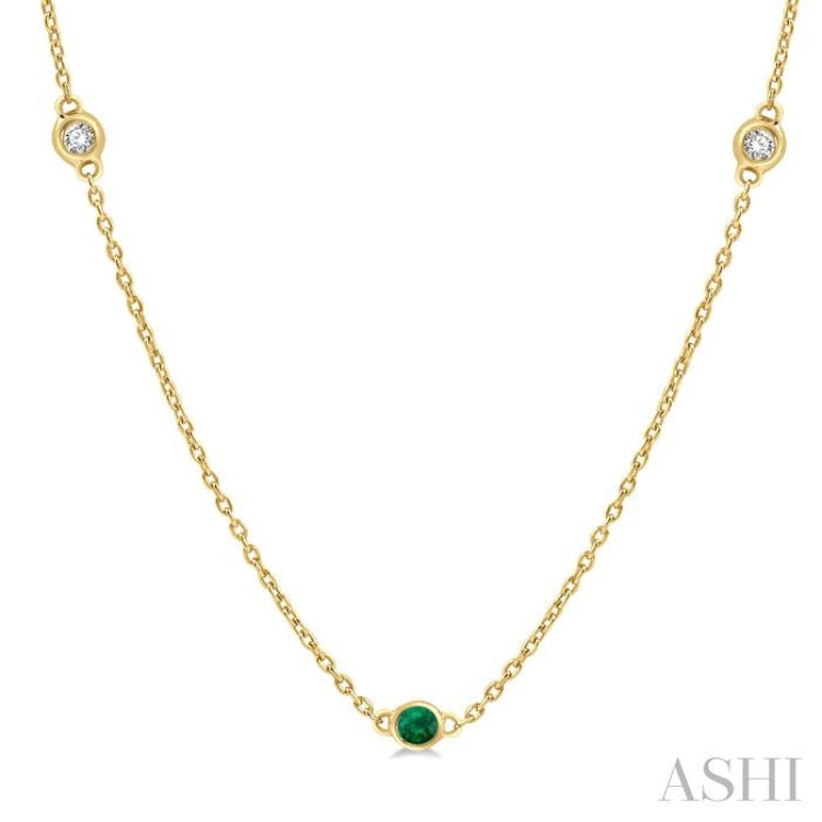 2.25 MM Emerald and 1/4 Ctw Round Cut Diamond Precious Station Necklace in 14K Yellow Gold 2.25 MM Emerald and 1/4 Ctw Round Cut Diamond Precious Station Necklace in 14K Yellow Gold
