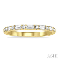 1/3 Ctw Alternating Baguette and Round Cut Diamond Wedding Band in 14K Yellow Gold 1/3 Ctw Alternating Baguette and Round Cut Diamond Wedding Band in 14K Yellow Gold