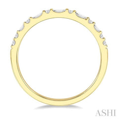 1/3 Ctw Alternating Baguette and Round Cut Diamond Wedding Band in 14K Yellow Gold 1/3 Ctw Alternating Baguette and Round Cut Diamond Wedding Band in 14K Yellow Gold