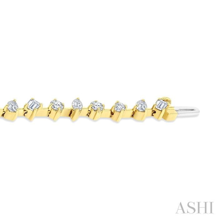 3 1/2 Ctw Mixed Shape Fusion Diamond Fashion Bracelet in 14K Yellow Gold 3 1/2 Ctw Mixed Shape Fusion Diamond Fashion Bracelet in 14K Yellow Gold