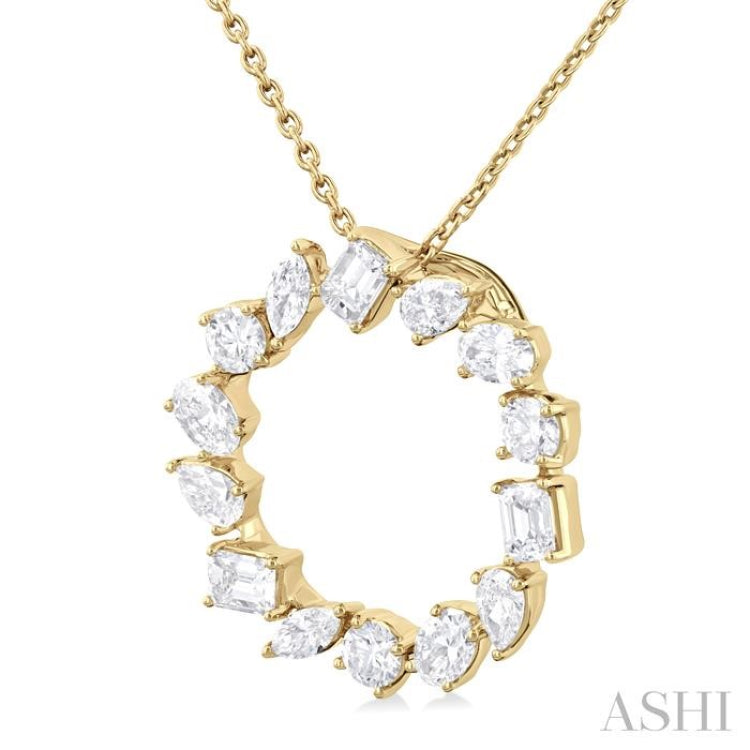 1 Ctw Circle Multi-Cut Diamond Fashion Pendant With Chain in 14K Yellow Gold 1 Ctw Circle Multi-Cut Diamond Fashion Pendant With Chain in 14K Yellow Gold