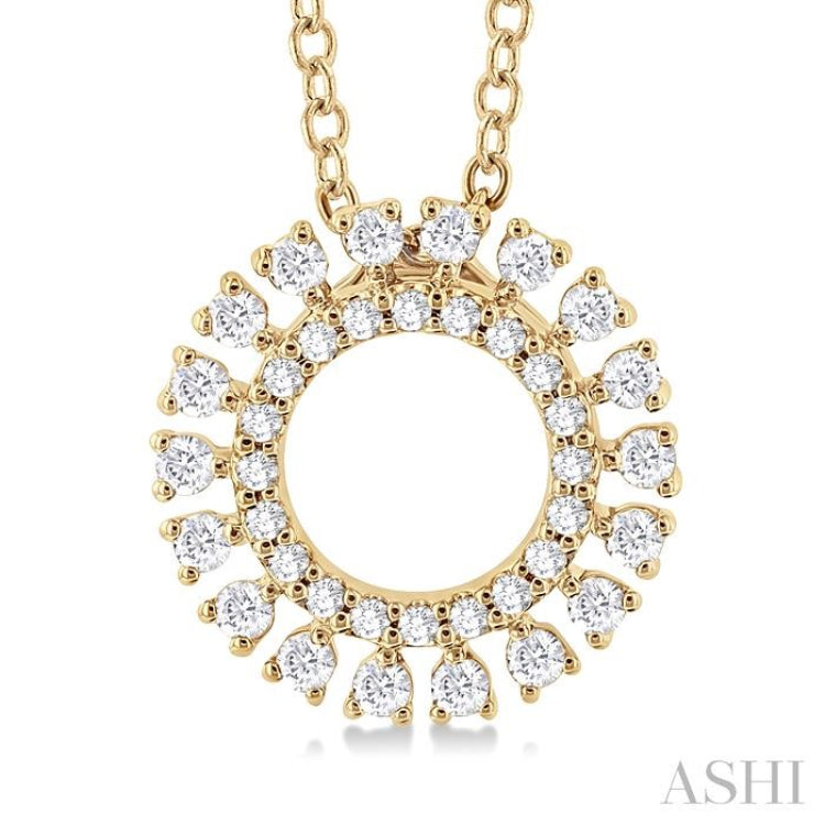 1/4 Ctw Circle Round Cut Diamond Fashion Pendant With Chain in 10K Yellow Gold 1/4 Ctw Circle Round Cut Diamond Fashion Pendant With Chain in 10K Yellow Gold