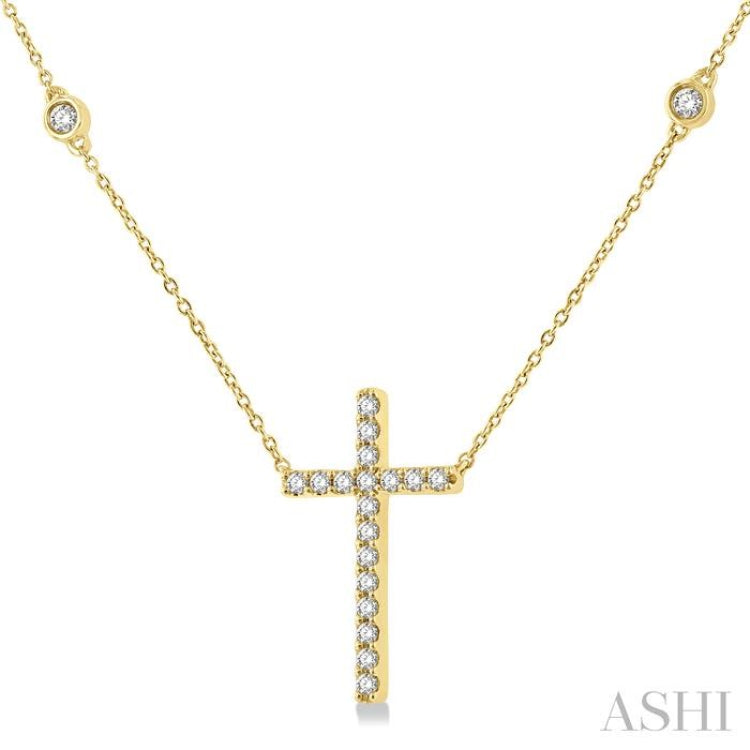 1/2 Ctw Round Cut Diamond Cross Fashion Station Necklace in 10K Yellow Gold 1/2 Ctw Round Cut Diamond Cross Fashion Station Necklace in 10K Yellow Gold