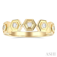 1/8 Ctw Hexagon Shape Link Round Cut Diamond Fashion Ring in 14K Yellow Gold 1/8 Ctw Hexagon Shape Link Round Cut Diamond Fashion Ring in 14K Yellow Gold