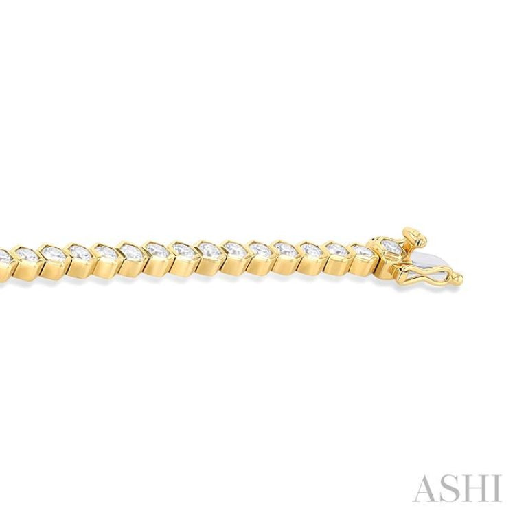 4 Ctw Hexagon Motif Bezel Set Round Cut Diamond Tennis Bracelet in 14K Yellow Gold 4 Ctw Hexagon Motif Bezel Set Round Cut Diamond Tennis Bracelet in 14K Yellow Gold
