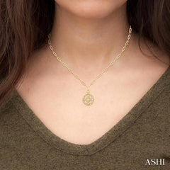 1/4 Ctw Circle Floral Carving Round Cut Diamond Fashion Pendant With Paperclip Chain in 14K Yellow Gold 1/4 Ctw Circle Floral Carving Round Cut Diamond Fashion Pendant With Paperclip Chain in 14K Yellow Gold